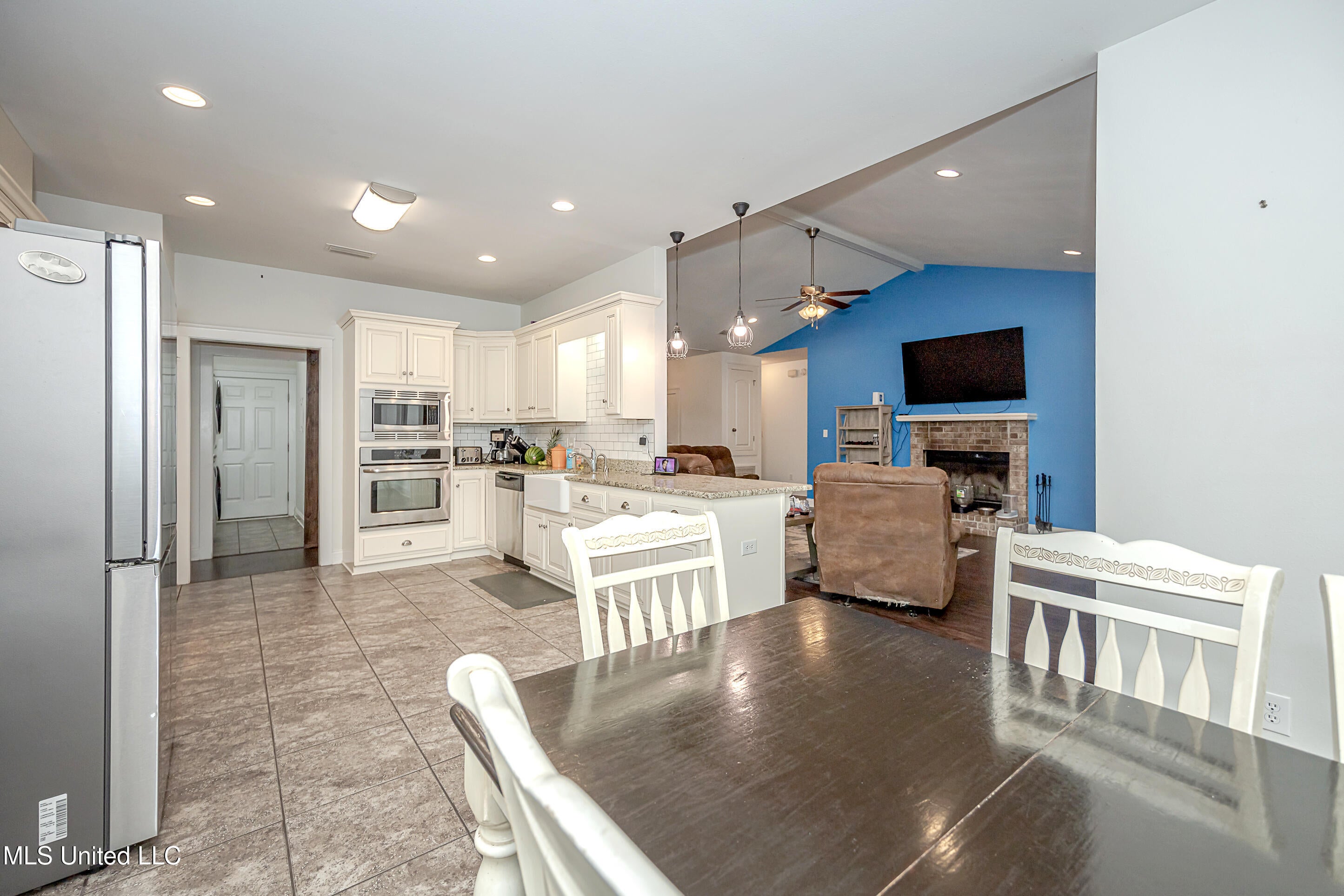Vancleave, Mississippi, 39565, United States, 4 Bedrooms Bedrooms, ,2 BathroomsBathrooms,Residential,For Sale,1927401