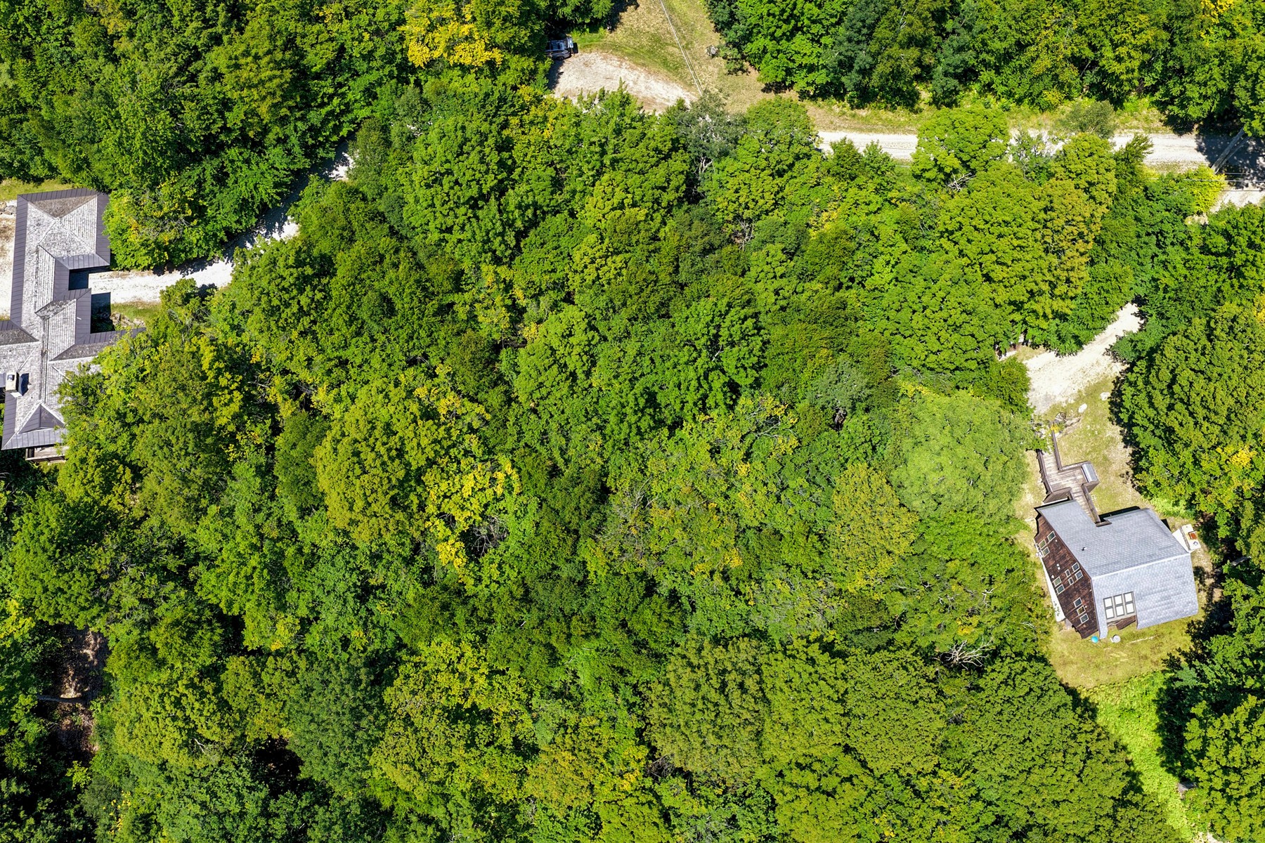  2-76 Falcon Ridge Road - 物件實景
