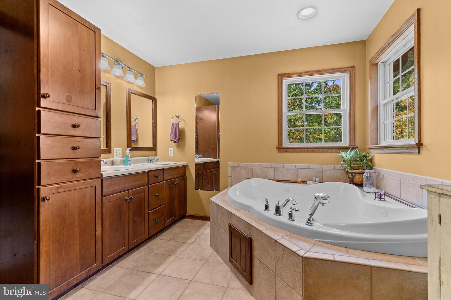 Mercersburg, Pennsylvania, 17236, United States, 4 Bedrooms Bedrooms, ,3 BathroomsBathrooms,Residential,For Sale,1949999
