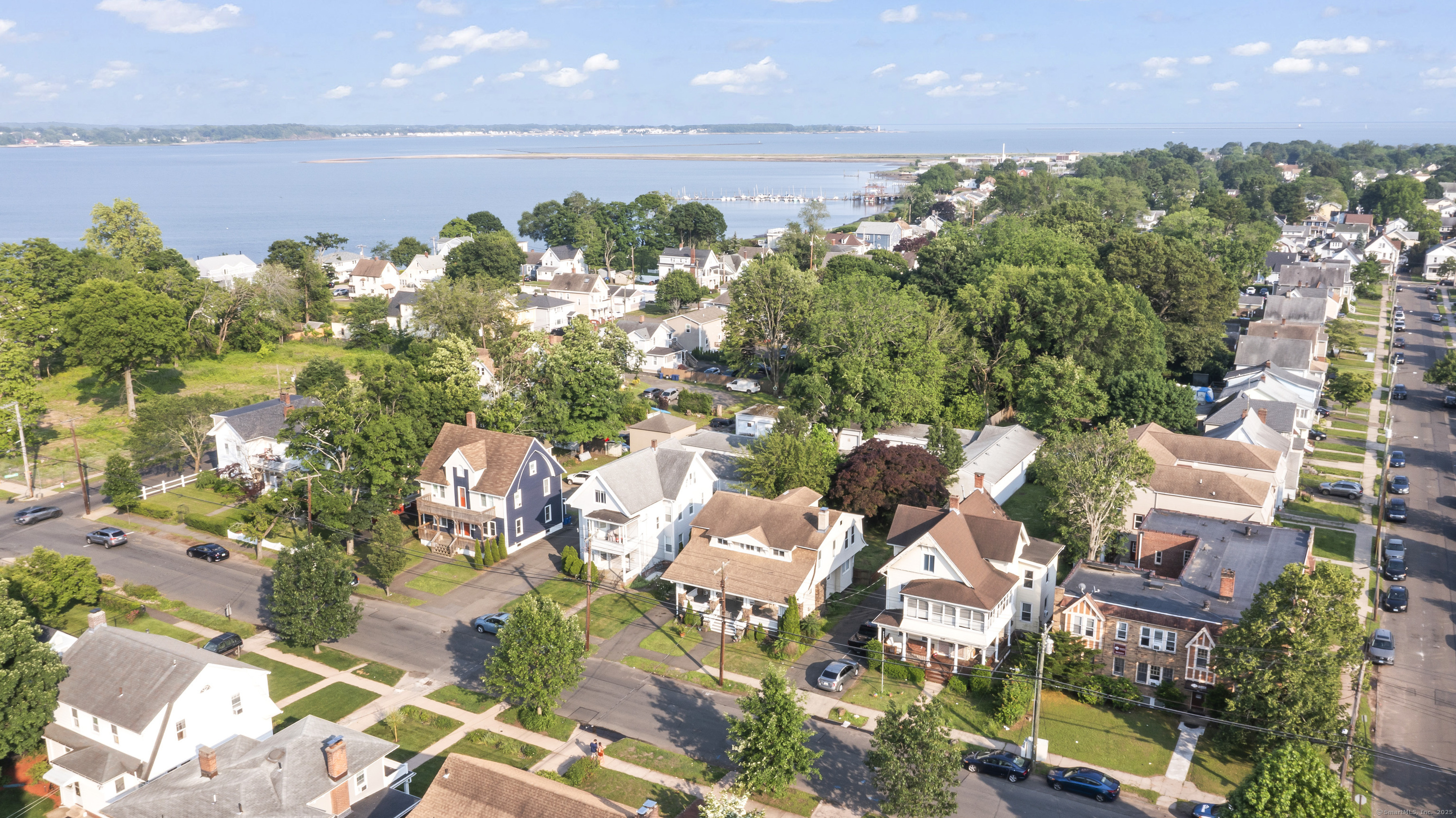 West Haven, Connecticut, 06516, United States, 5 Bedrooms Bedrooms, ,2 BathroomsBathrooms,Residential,For Sale,1858012