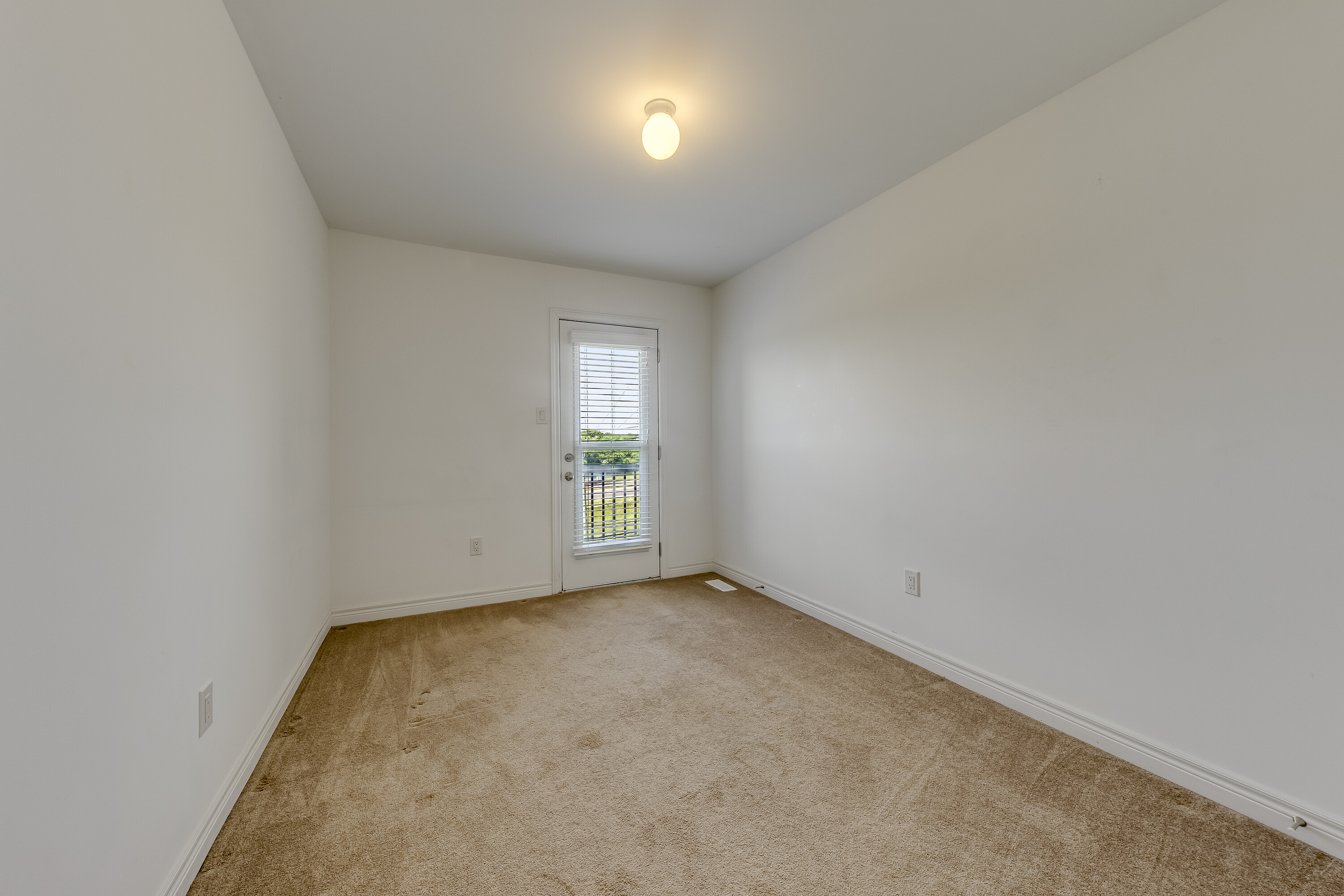  Modern 3-Storey Townhome - 物件實景