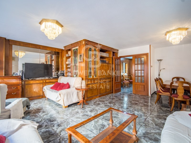 Valencia, Comunidad Valenciana, ES, 4 Bedrooms Bedrooms, ,2 BathroomsBathrooms,Residential,For Sale,1821099