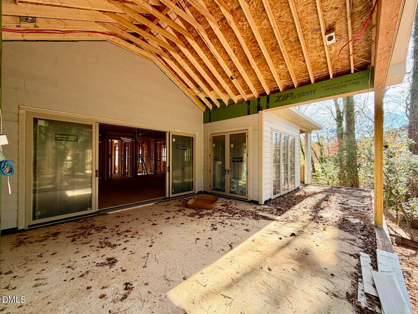 Raleigh, North Carolina, 27609, United States, 5 Bedrooms Bedrooms, ,7 BathroomsBathrooms,Residential,For Sale,1997478