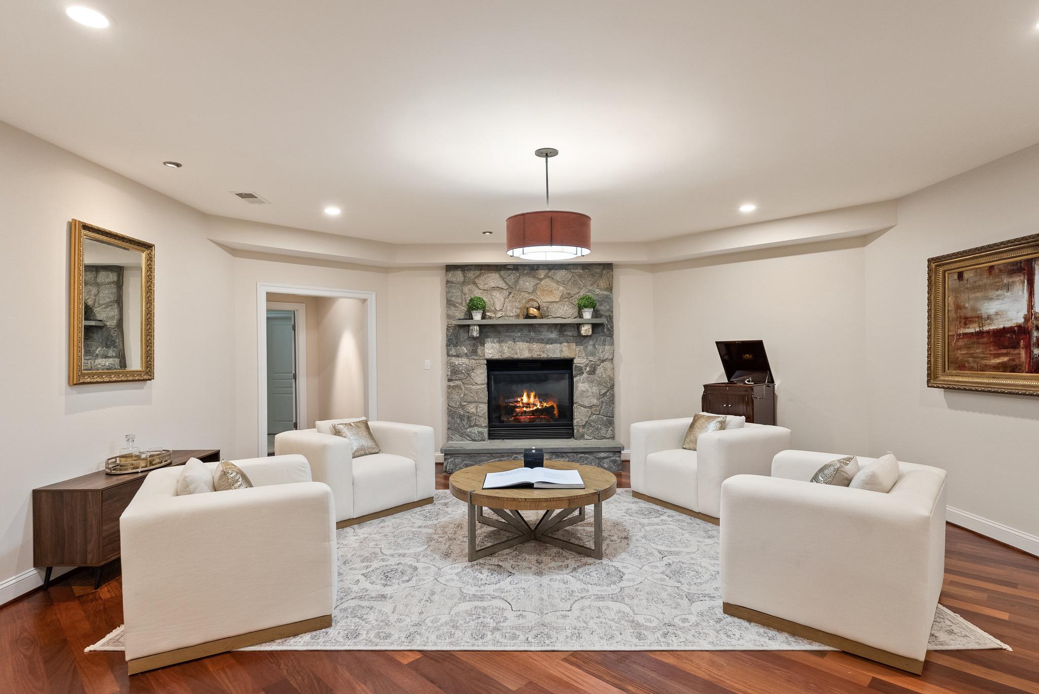  9111 Dara Lane, Great Falls, VA, 22066 - 物件實景