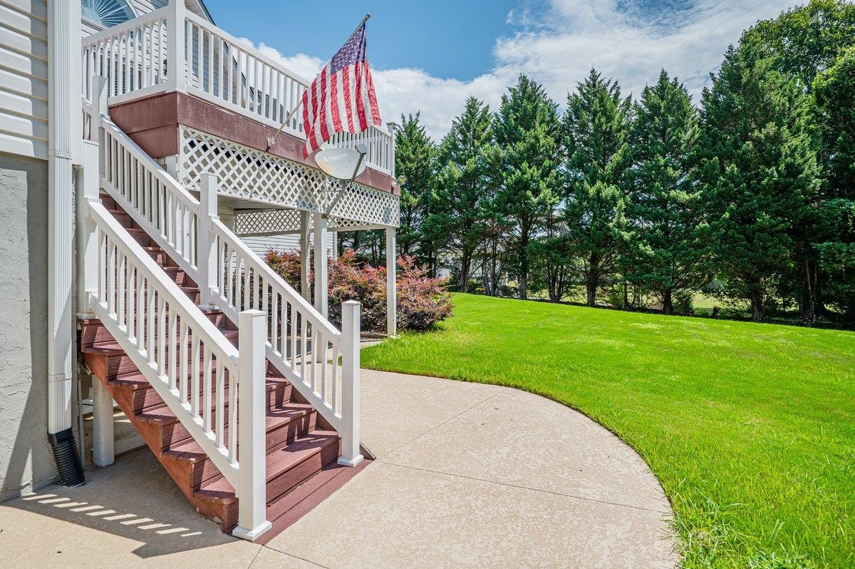 Landrum, South Carolina, 29356, United States, 5 Bedrooms Bedrooms, ,4 BathroomsBathrooms,Residential,For Sale,1915650