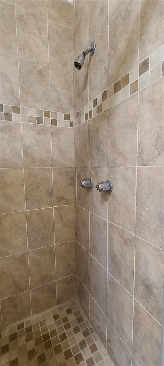 CLEARWATER, Florida, 33765, United States, 5 Bedrooms Bedrooms, ,3 BathroomsBathrooms,Residential,For Sale,2006178