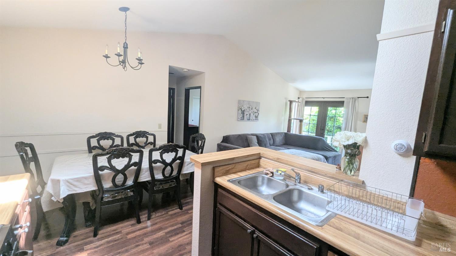 Santa Rosa, California, 95401, United States, 3 Bedrooms Bedrooms, ,2 BathroomsBathrooms,Residential,For Sale,1827098