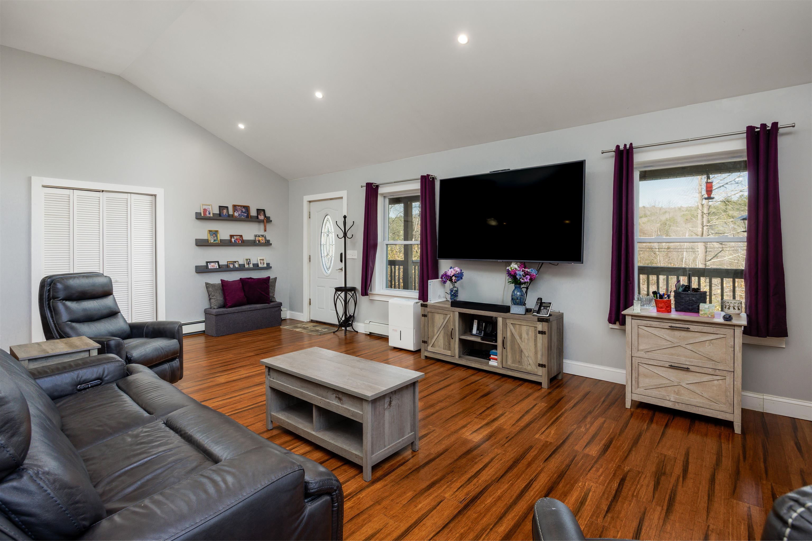 Grantham, New Hampshire, 03753, United States, 3 Bedrooms Bedrooms, ,2 BathroomsBathrooms,Residential,For Sale,1987951