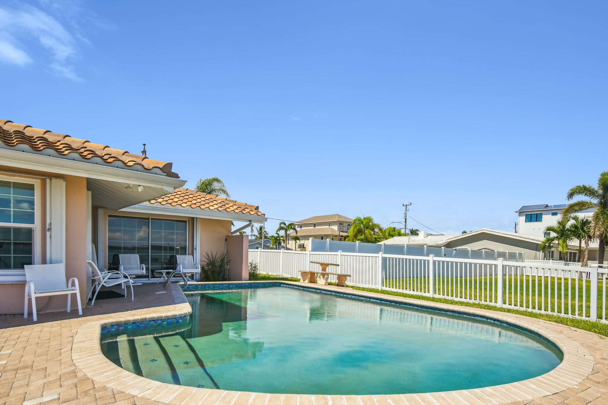 Madeira Beach, Florida, 33708, United States, 4 Bedrooms Bedrooms, ,2 BathroomsBathrooms,Residential,For Sale,2005483