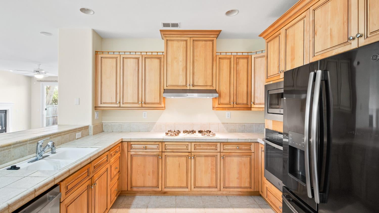 Sacramento, California, 95835, United States, 3 Bedrooms Bedrooms, ,3 BathroomsBathrooms,Residential,For Sale,1970680