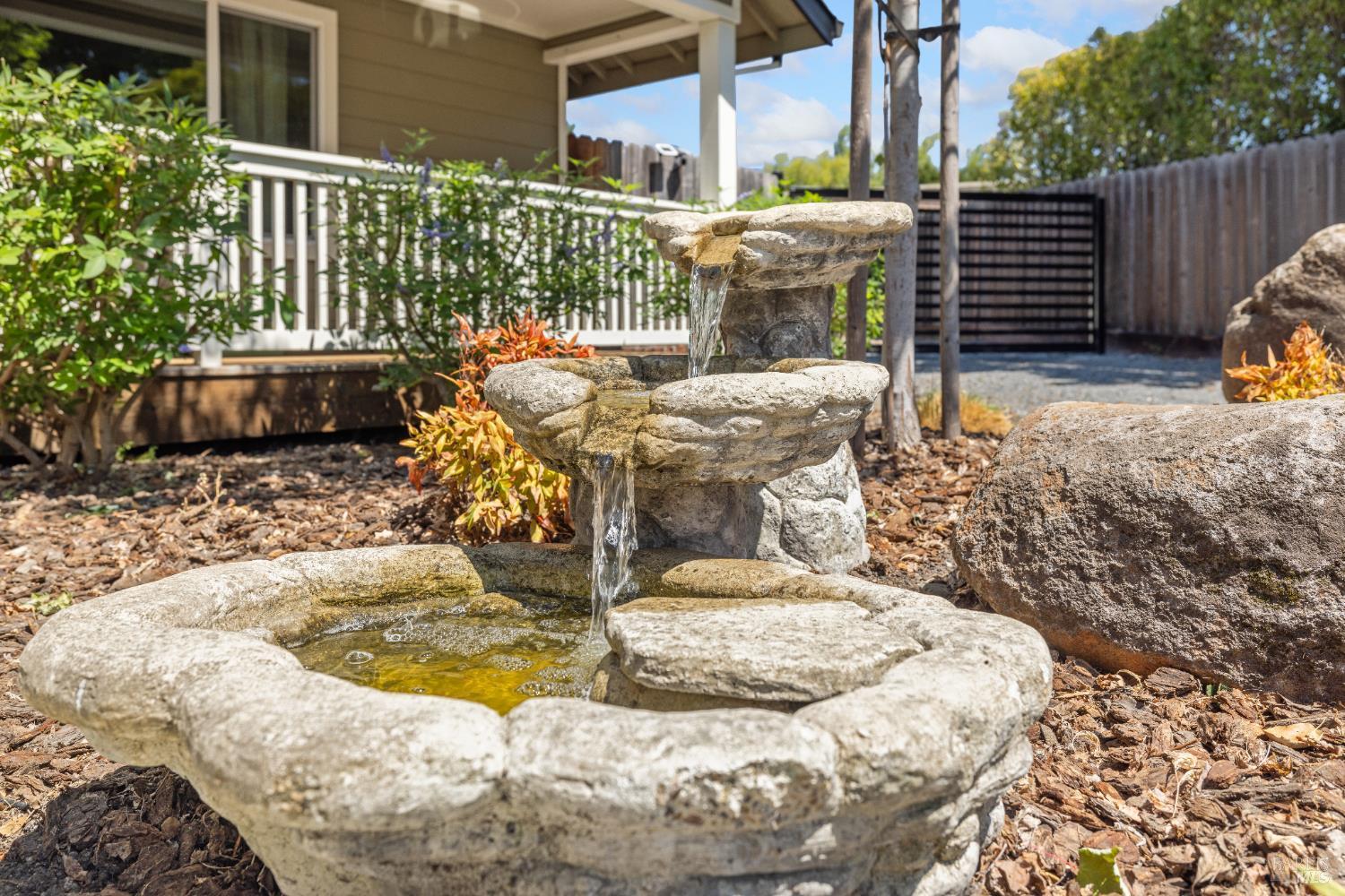 Petaluma, California, 94952, United States, 3 Bedrooms Bedrooms, ,2 BathroomsBathrooms,Residential,For Sale,1914314