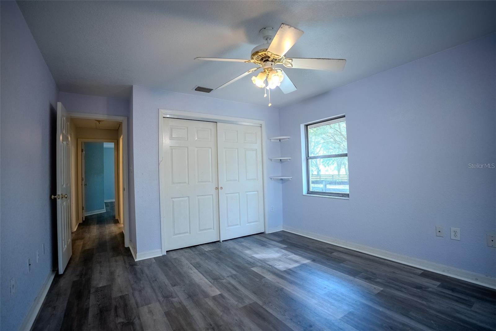 LADY LAKE, Florida, 32159, United States, 5 Bedrooms Bedrooms, ,3 BathroomsBathrooms,Residential,For Sale,1850305