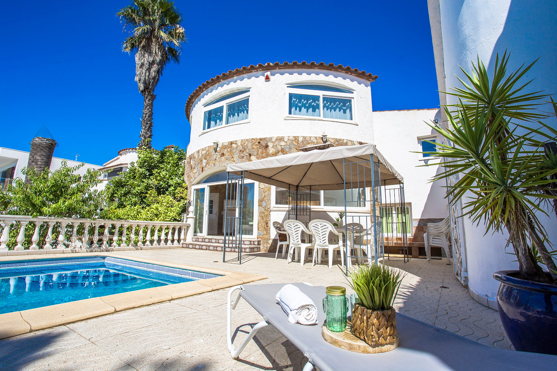  Mediterranean Independent Villa in Empuriabrava with Private Mooring - 物件實景
