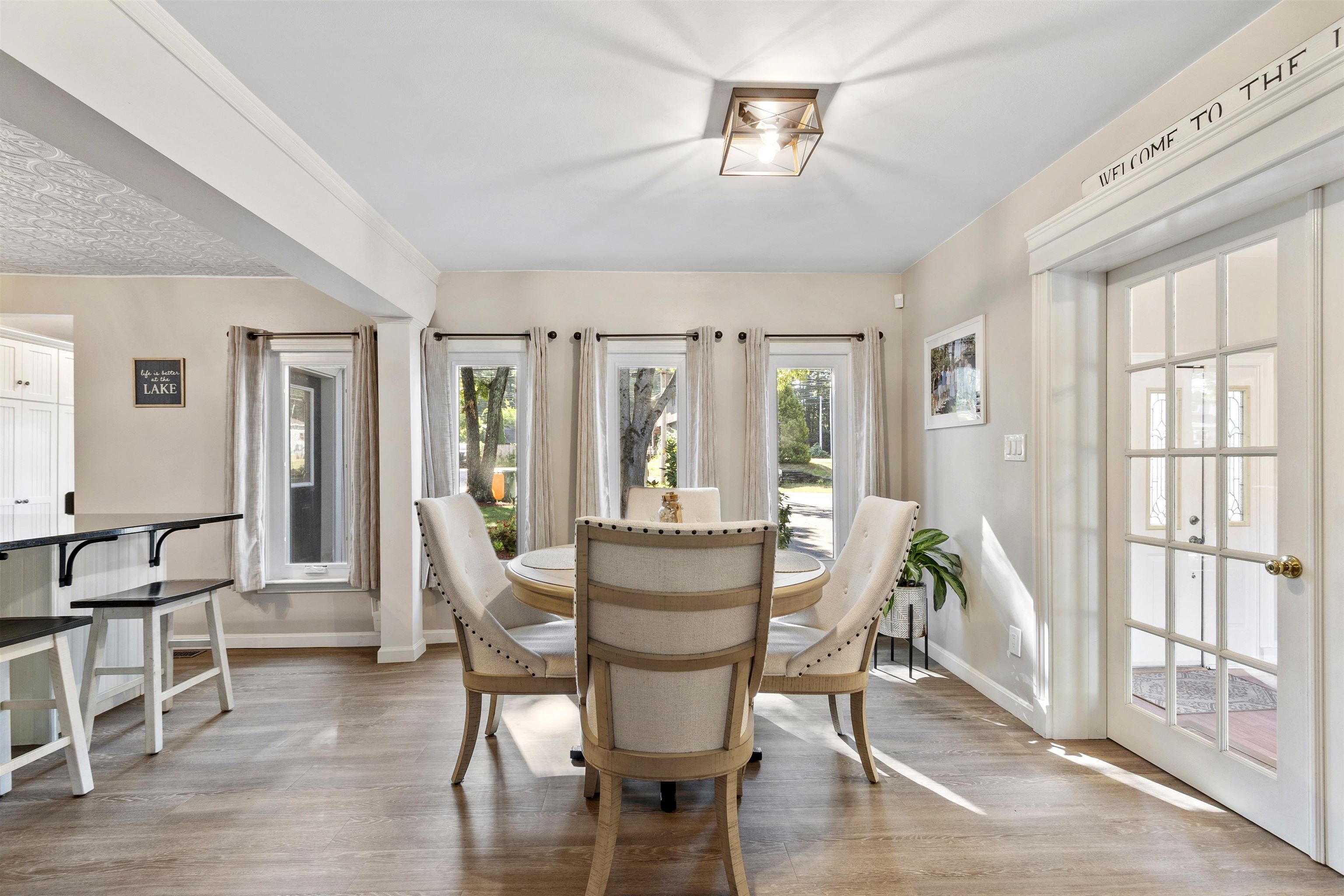 Kingston, New Hampshire, 03848, United States, 4 Bedrooms Bedrooms, ,2 BathroomsBathrooms,Residential,For Sale,1917052