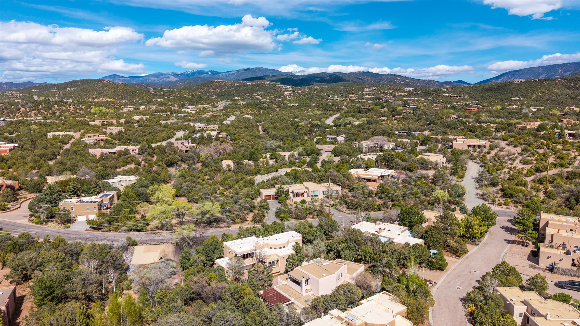  773 Aspen Compound - 物件實景