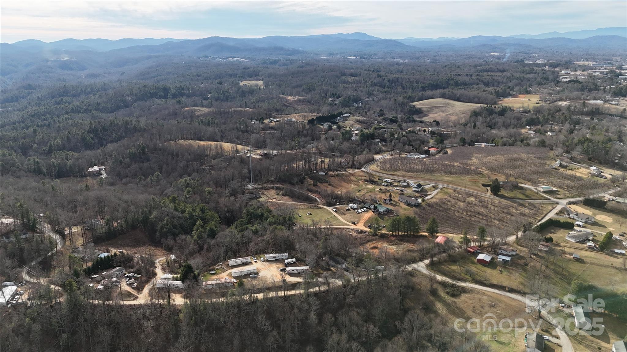 Flat Rock, North Carolina, 28731, United States, 3 Bedrooms Bedrooms, ,2 BathroomsBathrooms,Residential,For Sale,1983632