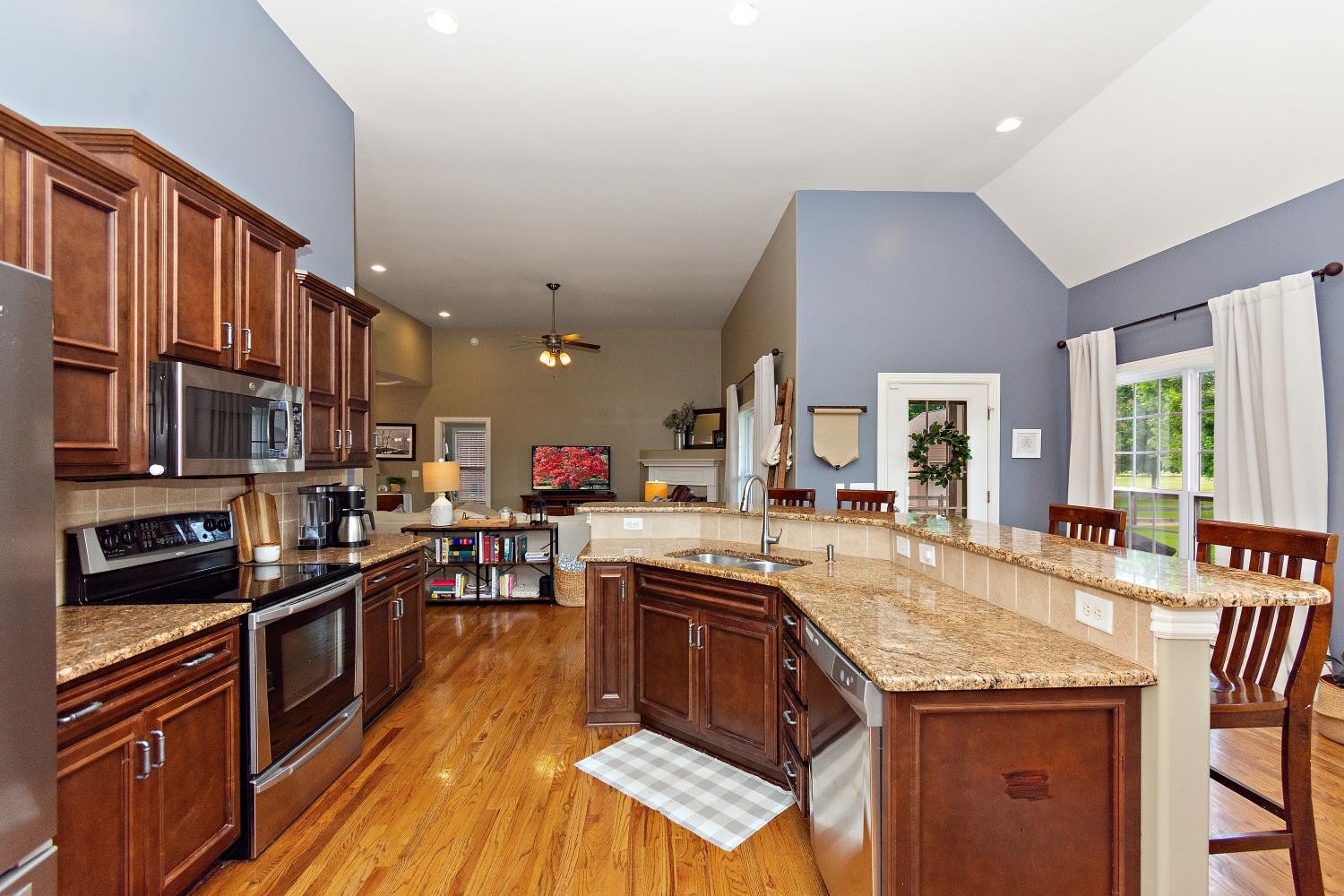 Mount Juliet, Tennessee, 37122, United States, 4 Bedrooms Bedrooms, ,3 BathroomsBathrooms,Residential,For Sale,1891571