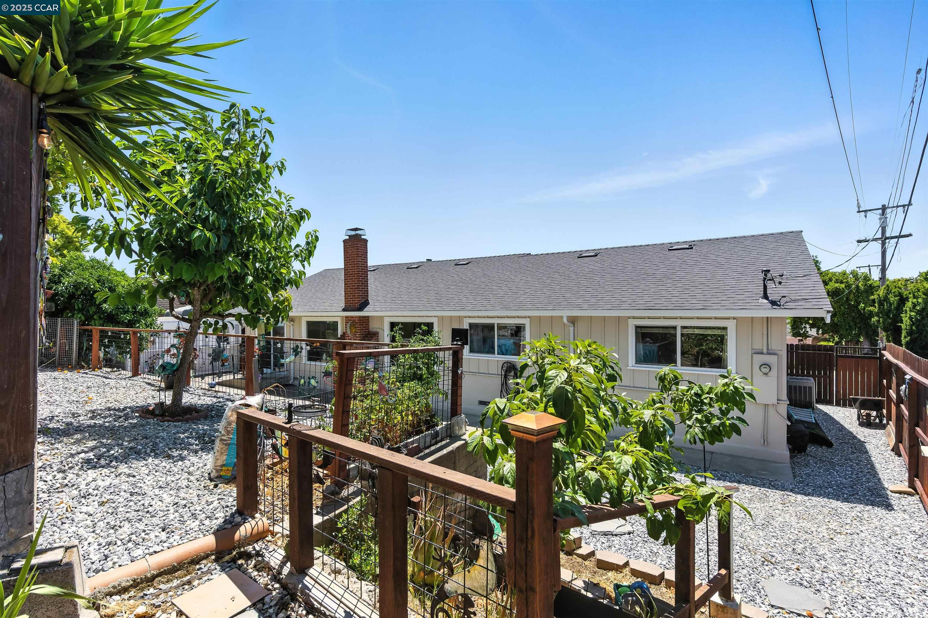 Vallejo, California, 94589, United States, 3 Bedrooms Bedrooms, ,2 BathroomsBathrooms,Residential,For Sale,1917421