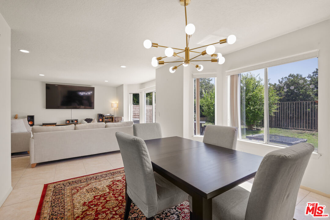 Porter Ranch, California, 91326, United States, 4 Bedrooms Bedrooms, ,3 BathroomsBathrooms,Residential,For Sale,1906036