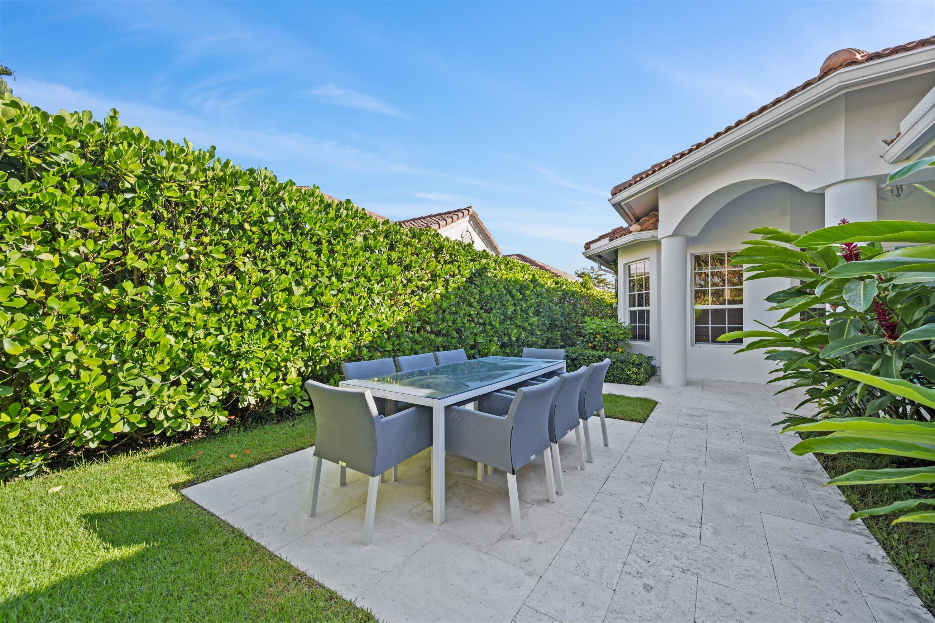  2940 Twin Oaks Way - 物件實景