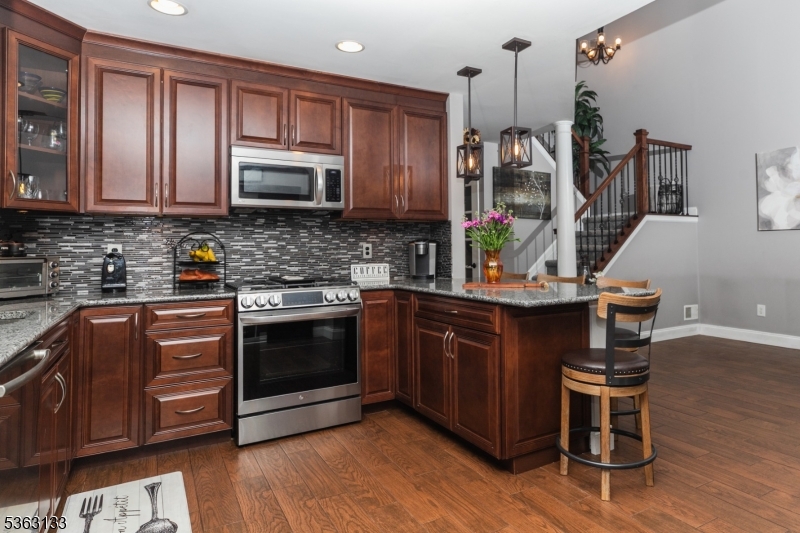 Jefferson, New Jersey, 07438, United States, 3 Bedrooms Bedrooms, ,3 BathroomsBathrooms,Residential,For Sale,1937828