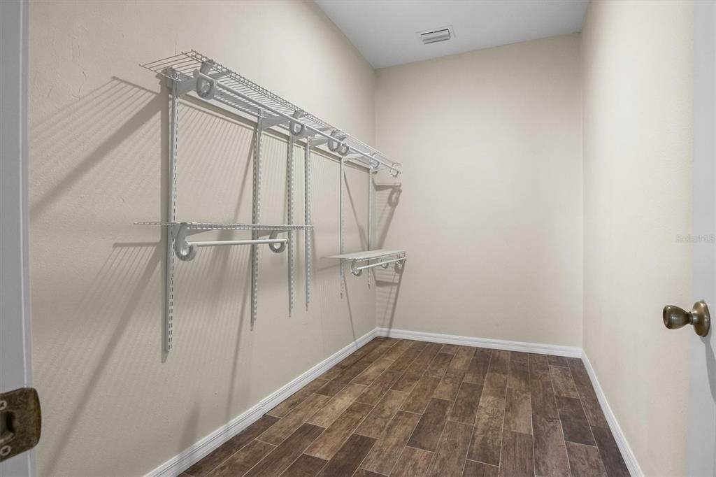 Bartow, Florida, 33830, United States, 3 Bedrooms Bedrooms, ,4 BathroomsBathrooms,Residential,For Sale,2002035