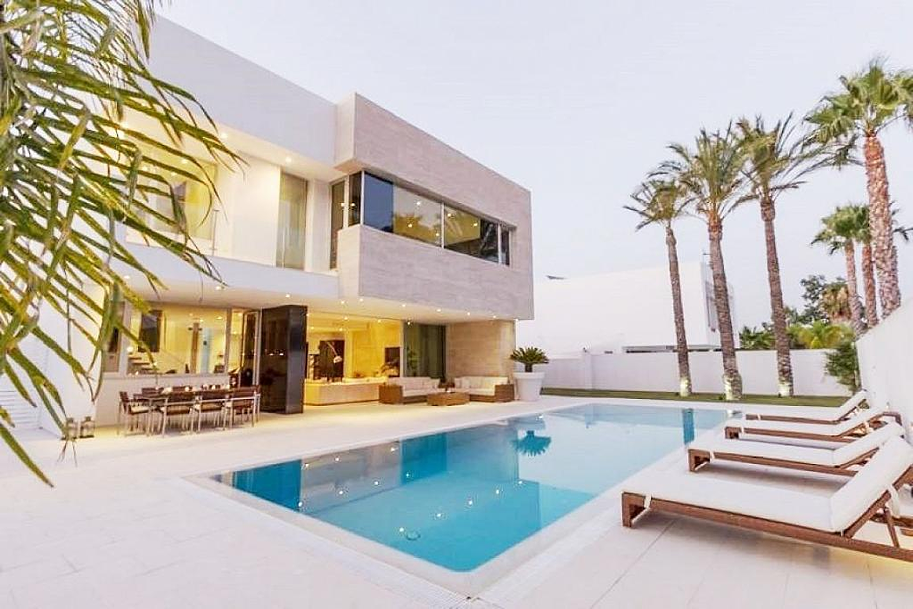  Contemporary villa in Novo Sancti Petri with garden and pool - 物件實景