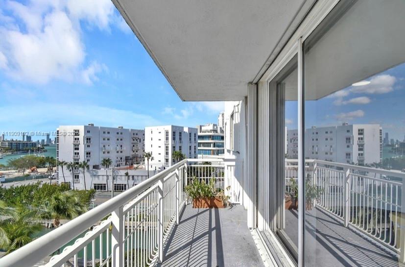 Miami Beach, Florida, 33139, United States, 2 Bedrooms Bedrooms, ,2 BathroomsBathrooms,Residential,For Sale,1988276