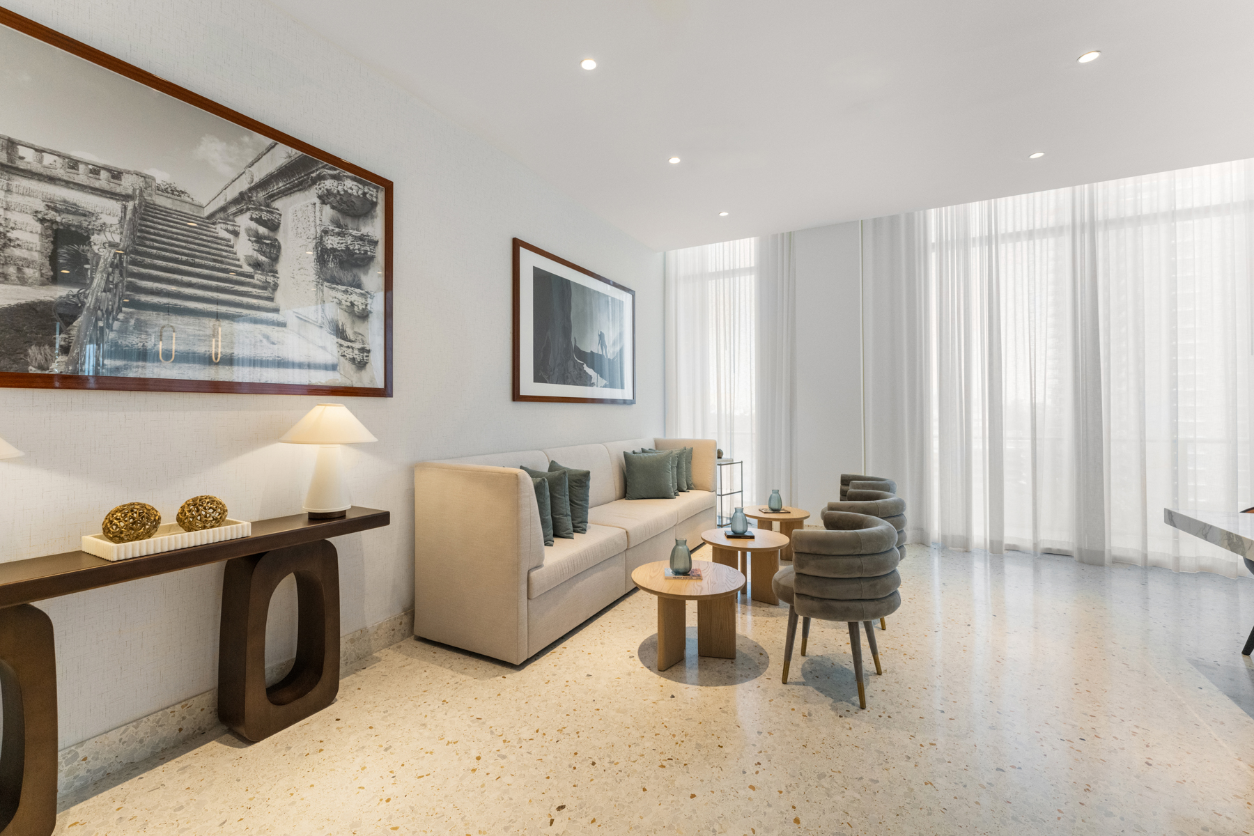  2678 Tigertail Ave, Miami, FL, 33133 - 物件實景