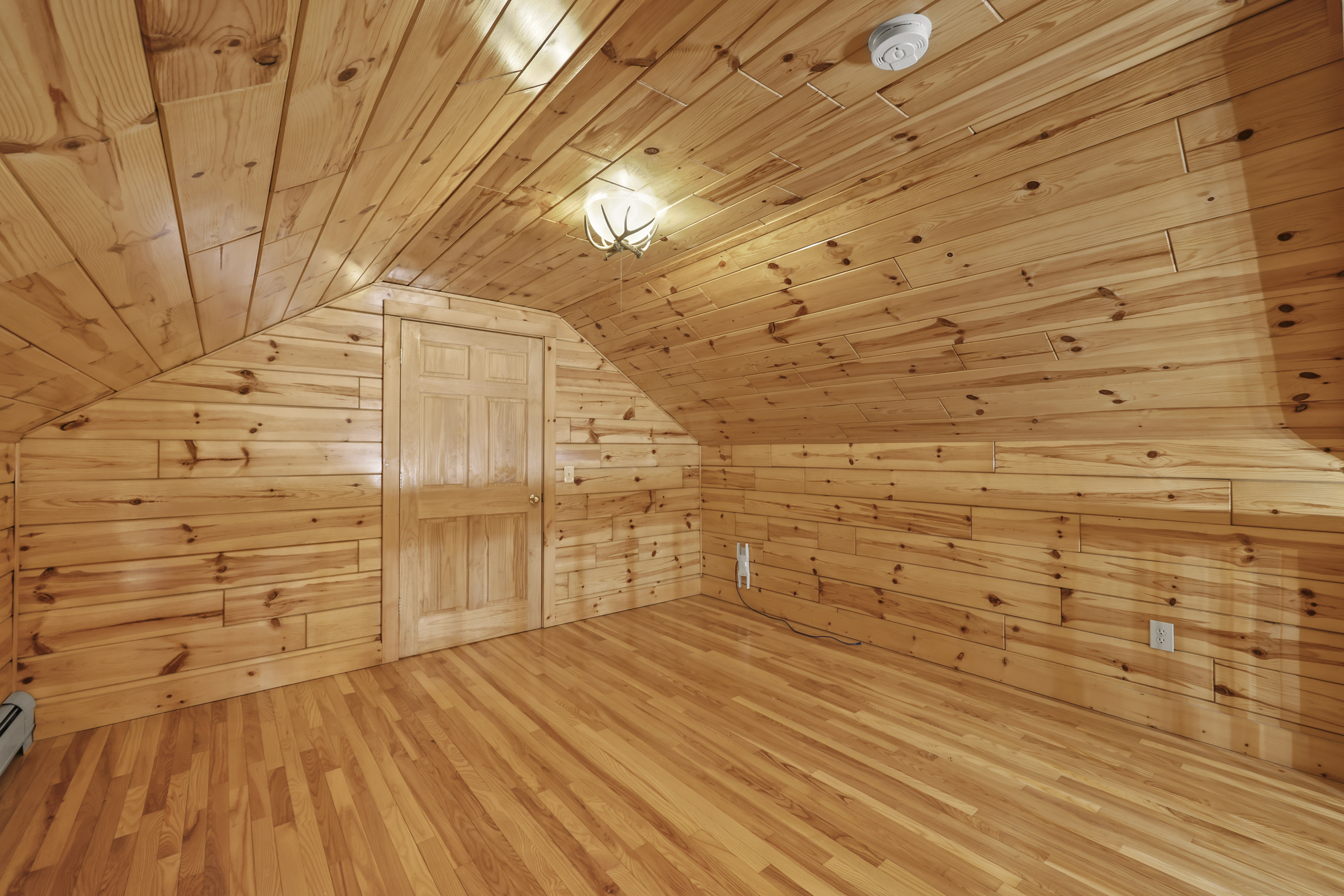  Berkshires Log Home Retreat with Wildlife Pond & Guest Apartment - 物件實景