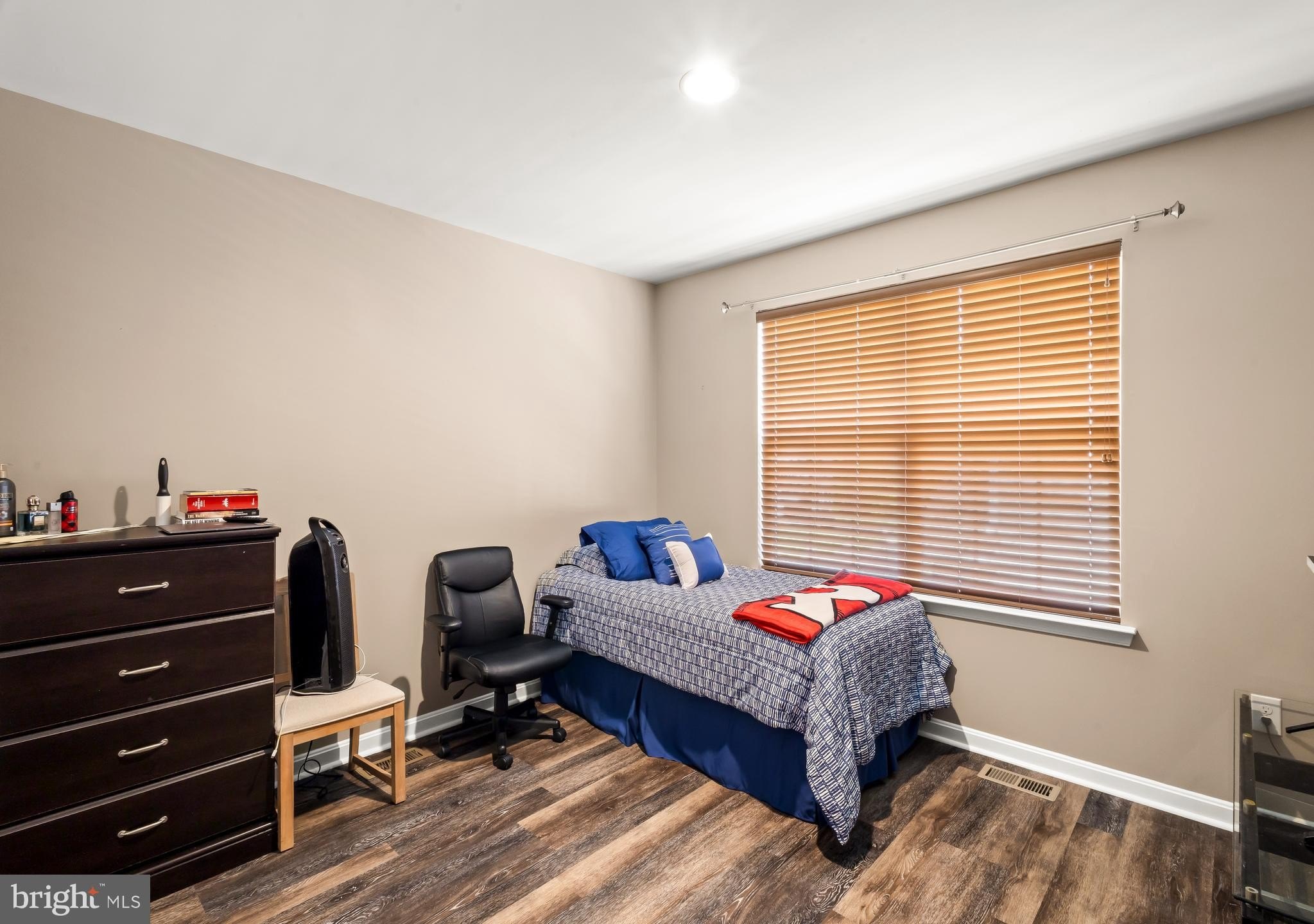 WILLIAMSTOWN, New Jersey, 08094, United States, 4 Bedrooms Bedrooms, ,3 BathroomsBathrooms,Residential,For Sale,1930852