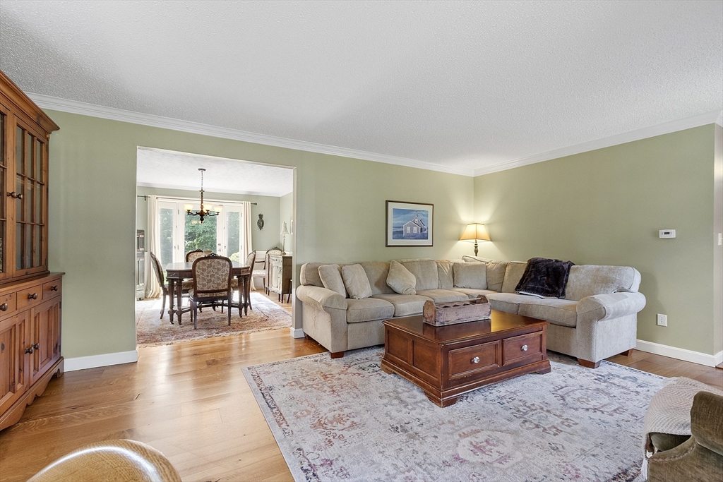 Pepperell, Massachusetts, 01463, United States, 4 Bedrooms Bedrooms, ,3 BathroomsBathrooms,Residential,For Sale,1930074