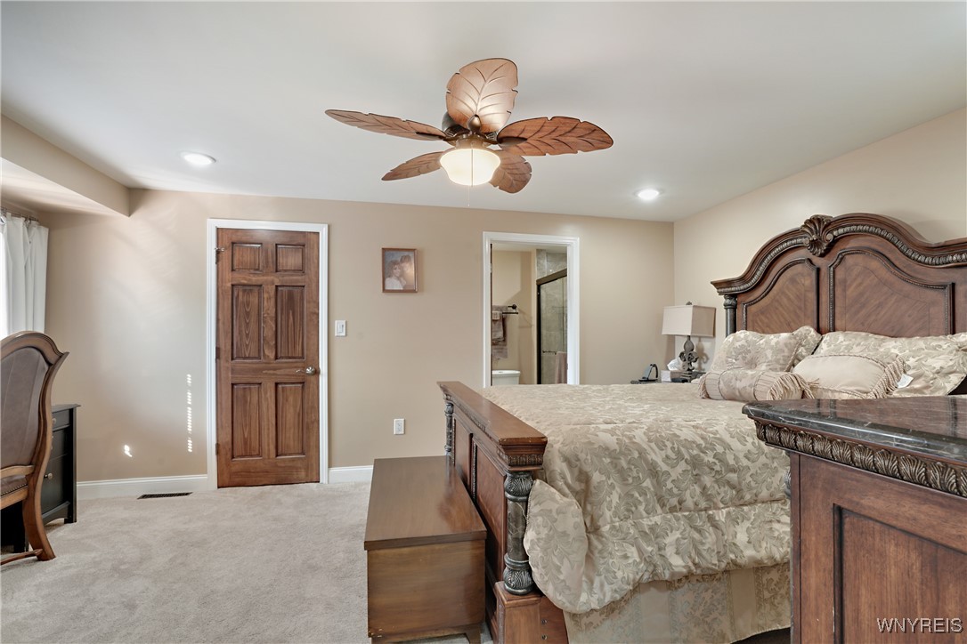 Lewiston, New York, 14092, United States, 4 Bedrooms Bedrooms, ,3 BathroomsBathrooms,Residential,For Sale,1916112