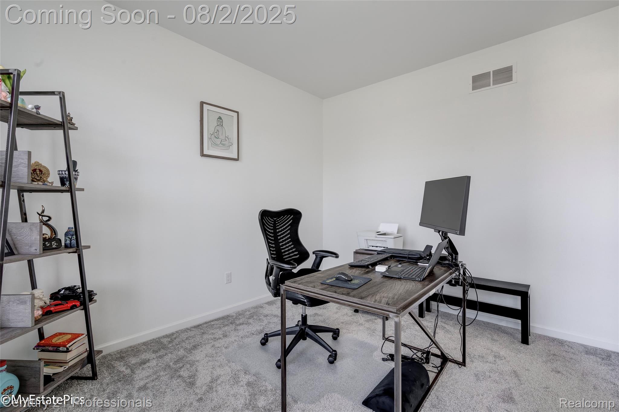 SouthLyon, Michigan, 48178, United States, 4 Bedrooms Bedrooms, ,3 BathroomsBathrooms,Residential,For Sale,1904843