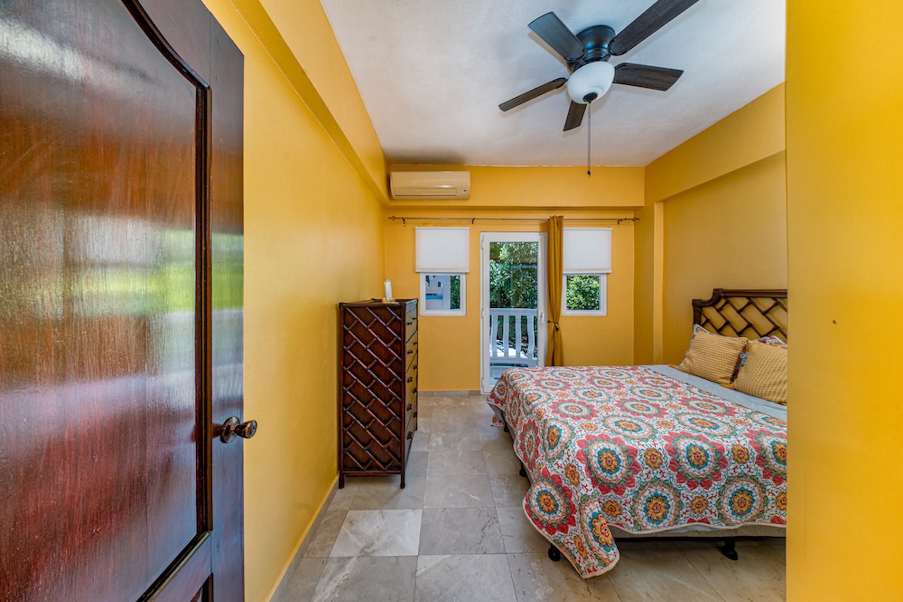 Move-in-Ready 2B Condo with Stunning Ocean Views, Brick Bay - 物件實景