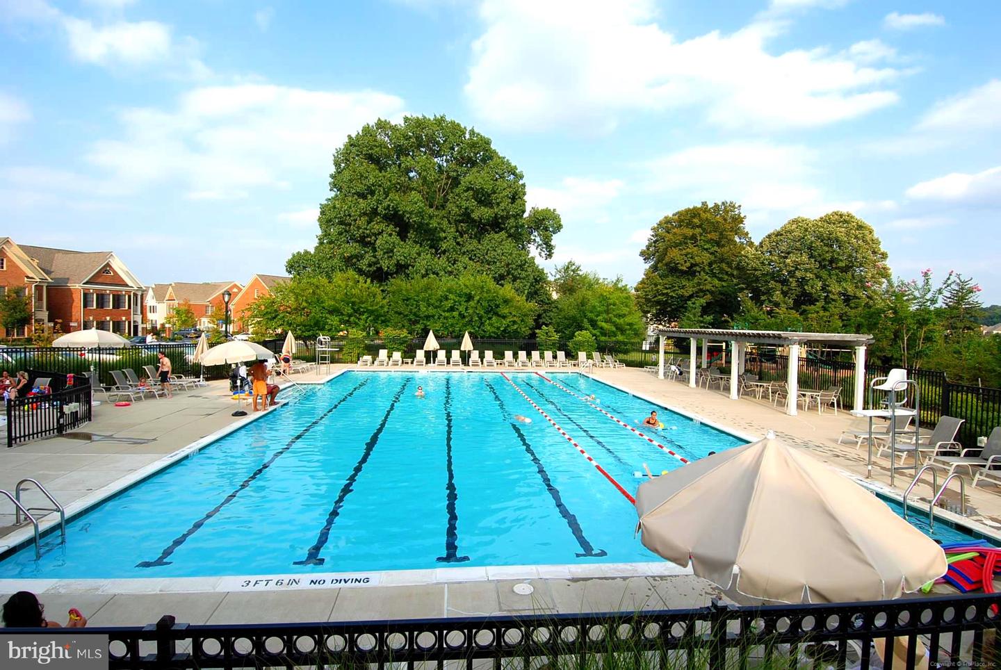 Rockville, Maryland, 20850, United States, 2 Bedrooms Bedrooms, ,2 BathroomsBathrooms,Residential,For Sale,1859700