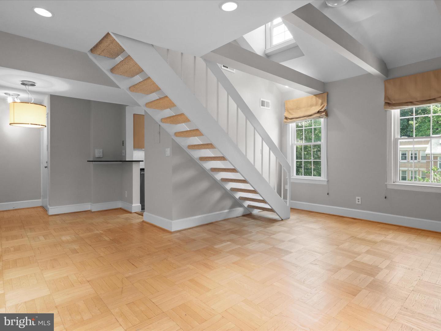 Washington, District of Columbia, 20008, United States, 2 Bedrooms Bedrooms, ,1 BathroomBathrooms,Residential,For Sale,1875463