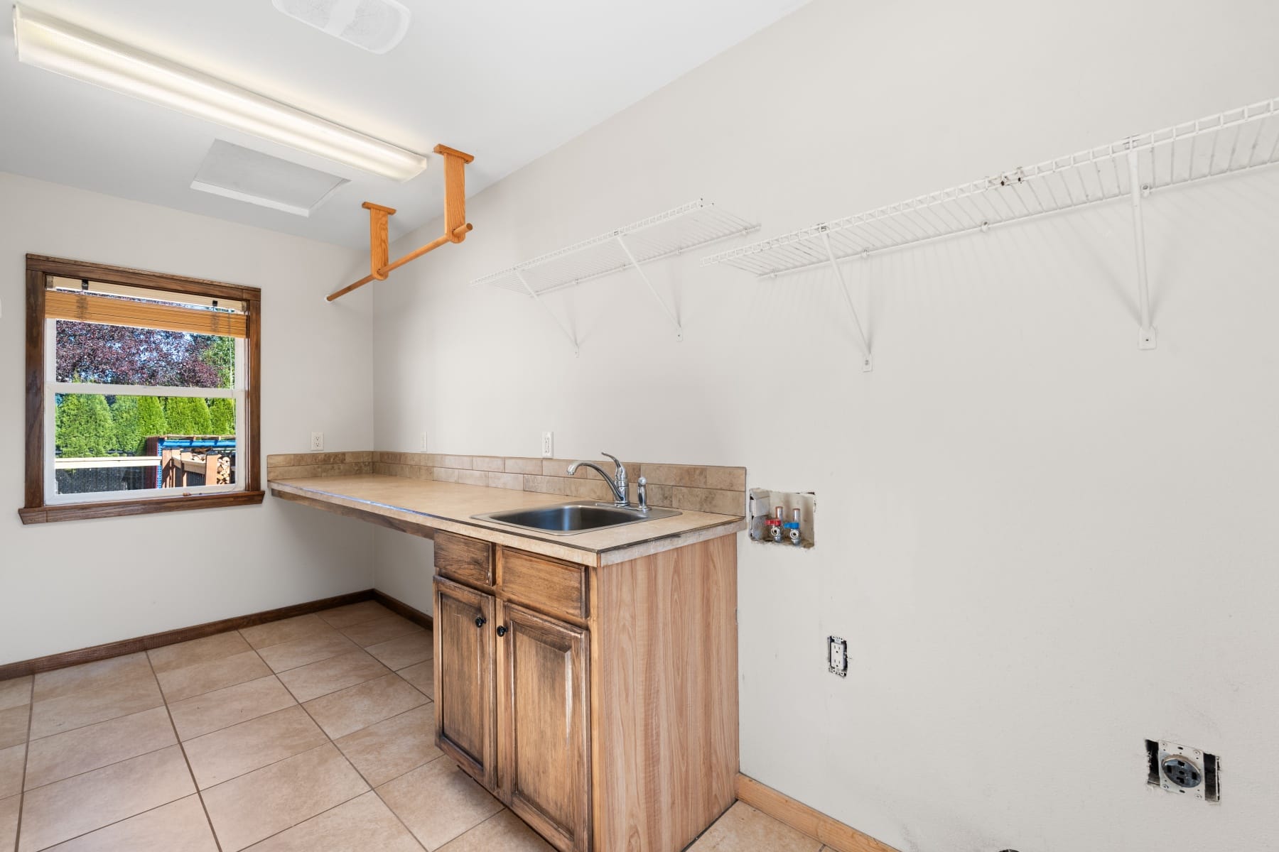  103 W HUMPHREY ST Yacolt, WA 98675 - 物件實景