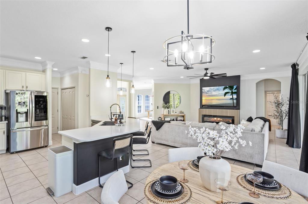 Orlando, Florida, 32820, United States, 6 Bedrooms Bedrooms, ,4 BathroomsBathrooms,Residential,For Sale,1896813