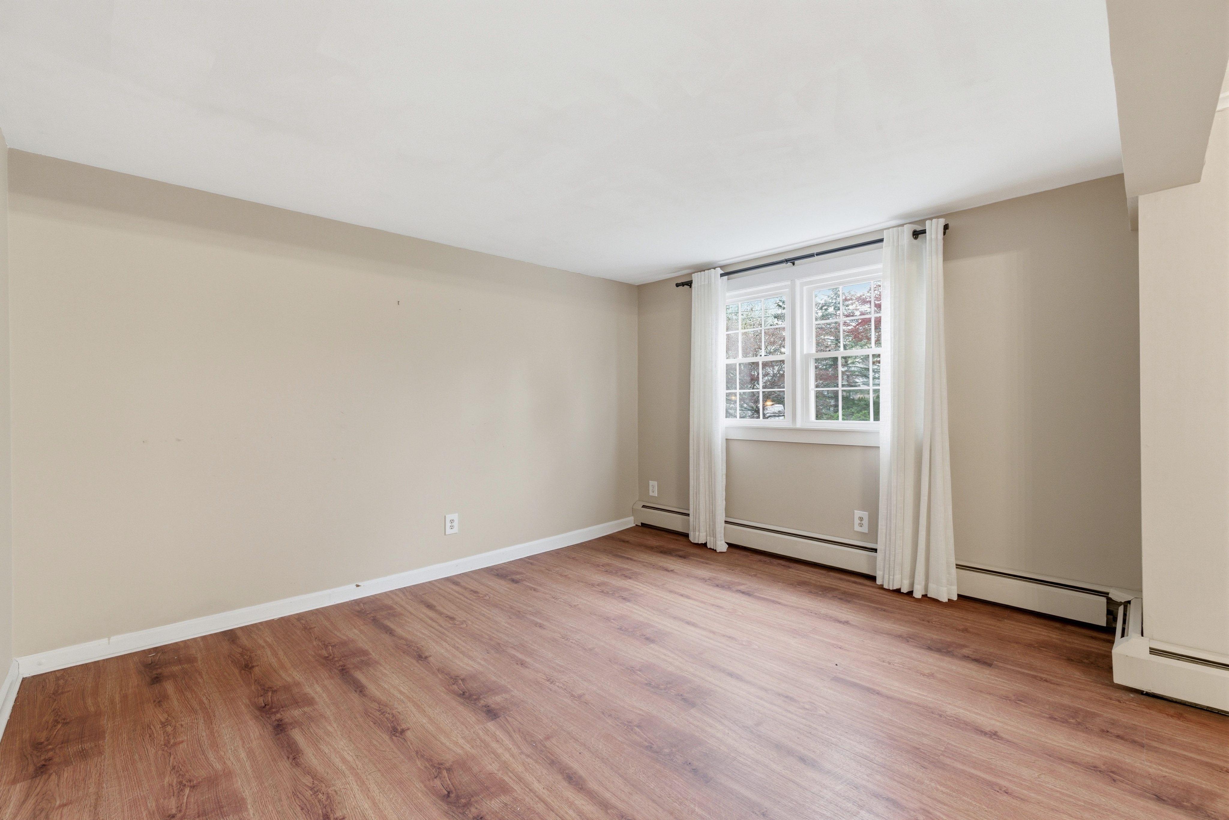  Spacious 5-Bedroom Gem in CT - 物件實景