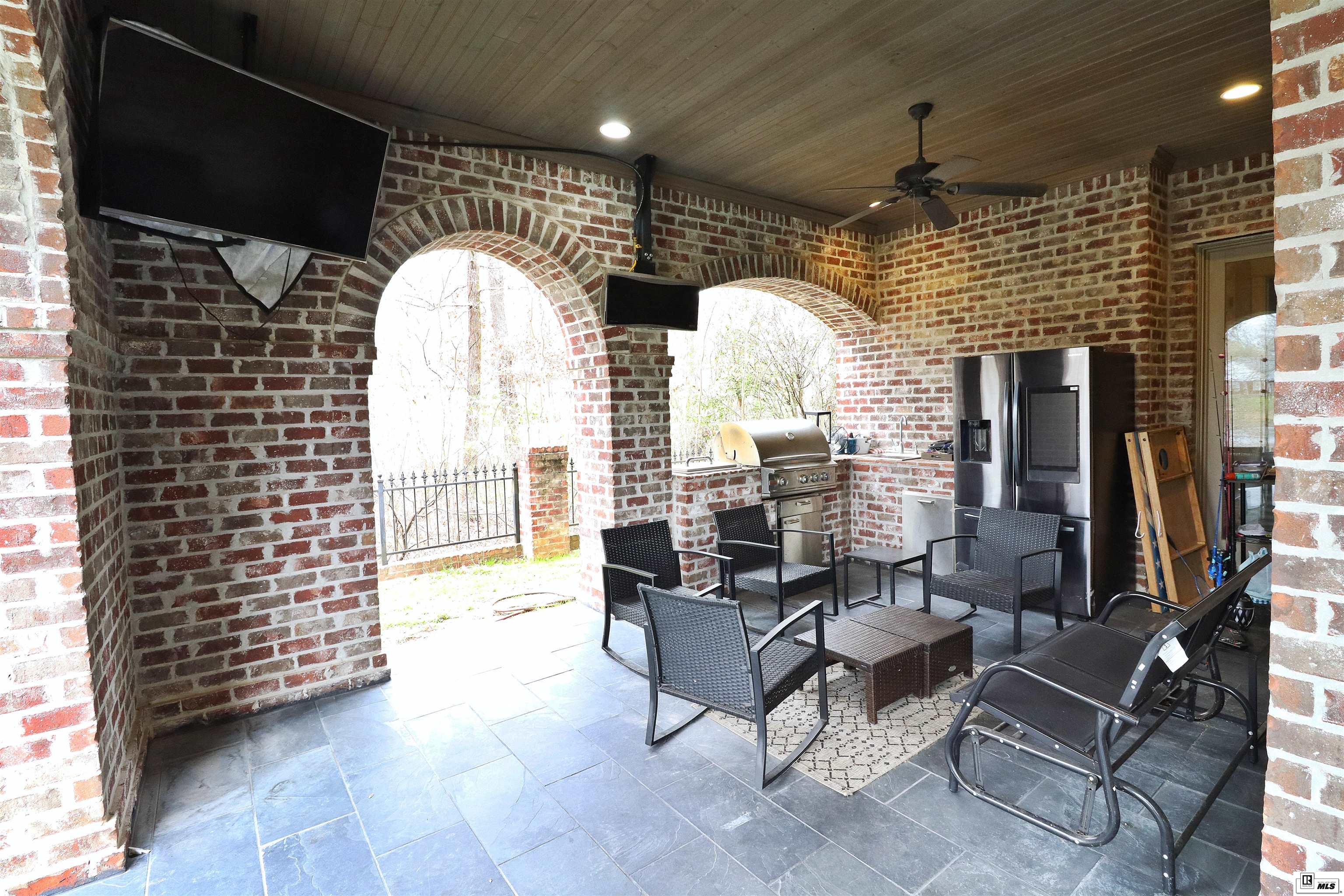 208 ANDRE DRIVE, West Monroe, Louisiana, 71291, United States, 5 Bedrooms Bedrooms, ,6 BathroomsBathrooms,Residential,For Sale,208 ANDRE DRIVE,1479144