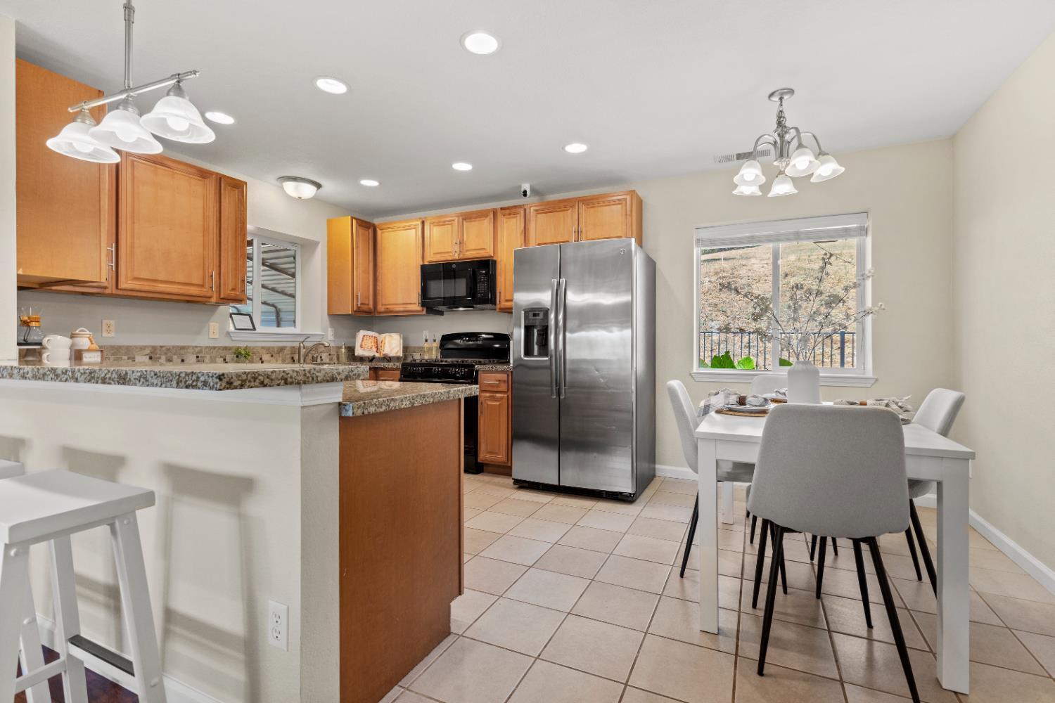 Lincoln, California, 95648, United States, 3 Bedrooms Bedrooms, ,2 BathroomsBathrooms,Residential,For Sale,1904345