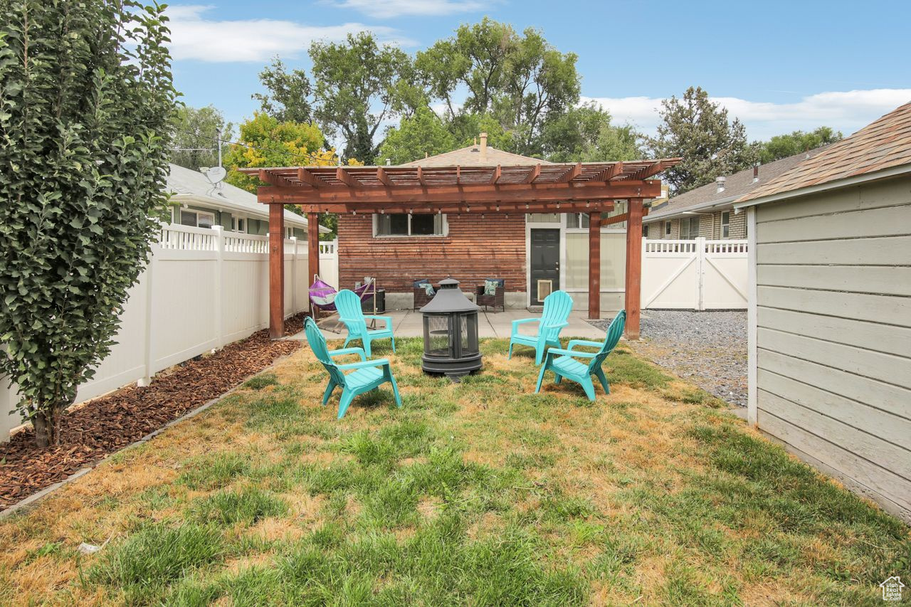Salt Lake City, Utah, 84115, United States, 2 Bedrooms Bedrooms, ,Residential,For Sale,1940740