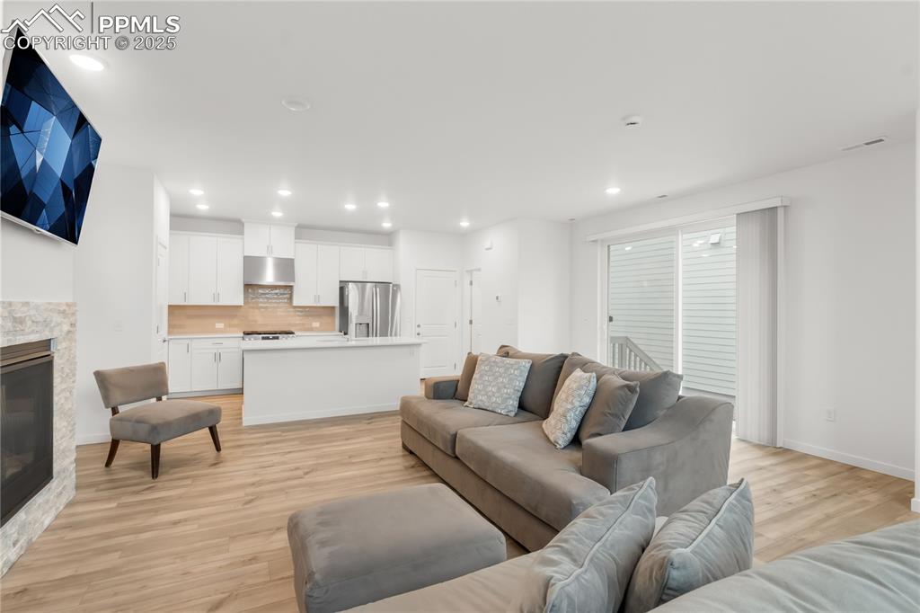 Colorado Springs, Colorado, 80924, United States, 3 Bedrooms Bedrooms, ,3 BathroomsBathrooms,Residential,For Sale,1911432