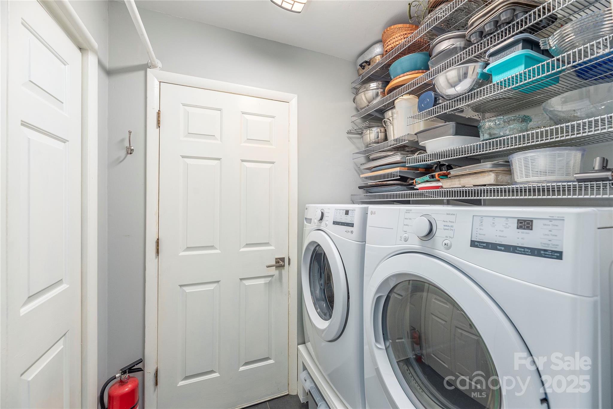 Asheville, North Carolina, 28804, United States, 3 Bedrooms Bedrooms, ,3 BathroomsBathrooms,Residential,For Sale,1905556