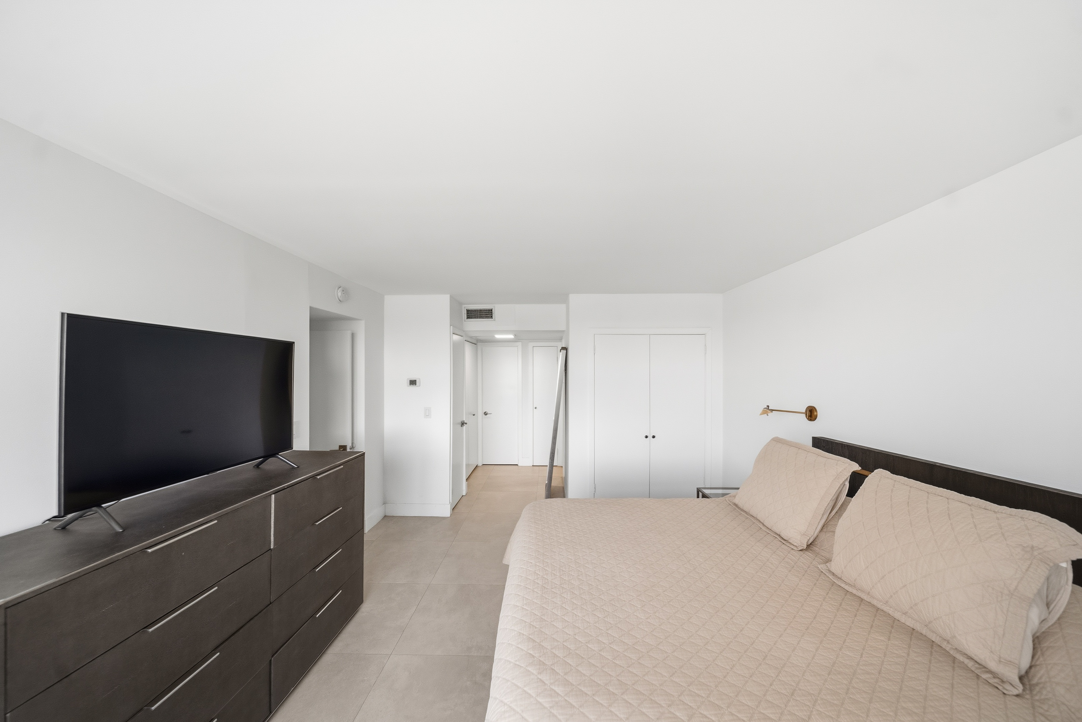  5750 Collins Ave, Miami Beach, FL, 33140 - 物件實景