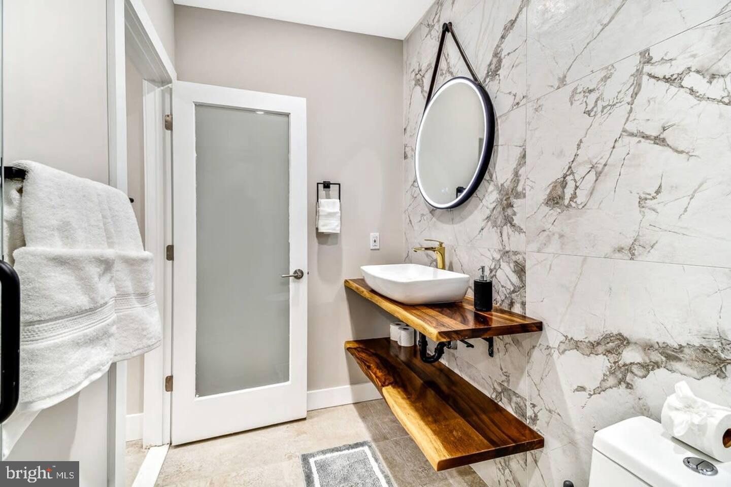 Philadelphia, Pennsylvania, 19146, United States, 4 Bedrooms Bedrooms, ,4 BathroomsBathrooms,Residential,For Sale,1877364