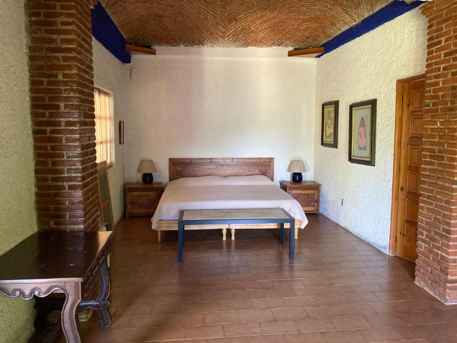 Cuernavaca, Morelos, 62130, Mexico, 7 Bedrooms Bedrooms, ,7 BathroomsBathrooms,Residential,For Sale,1746489
