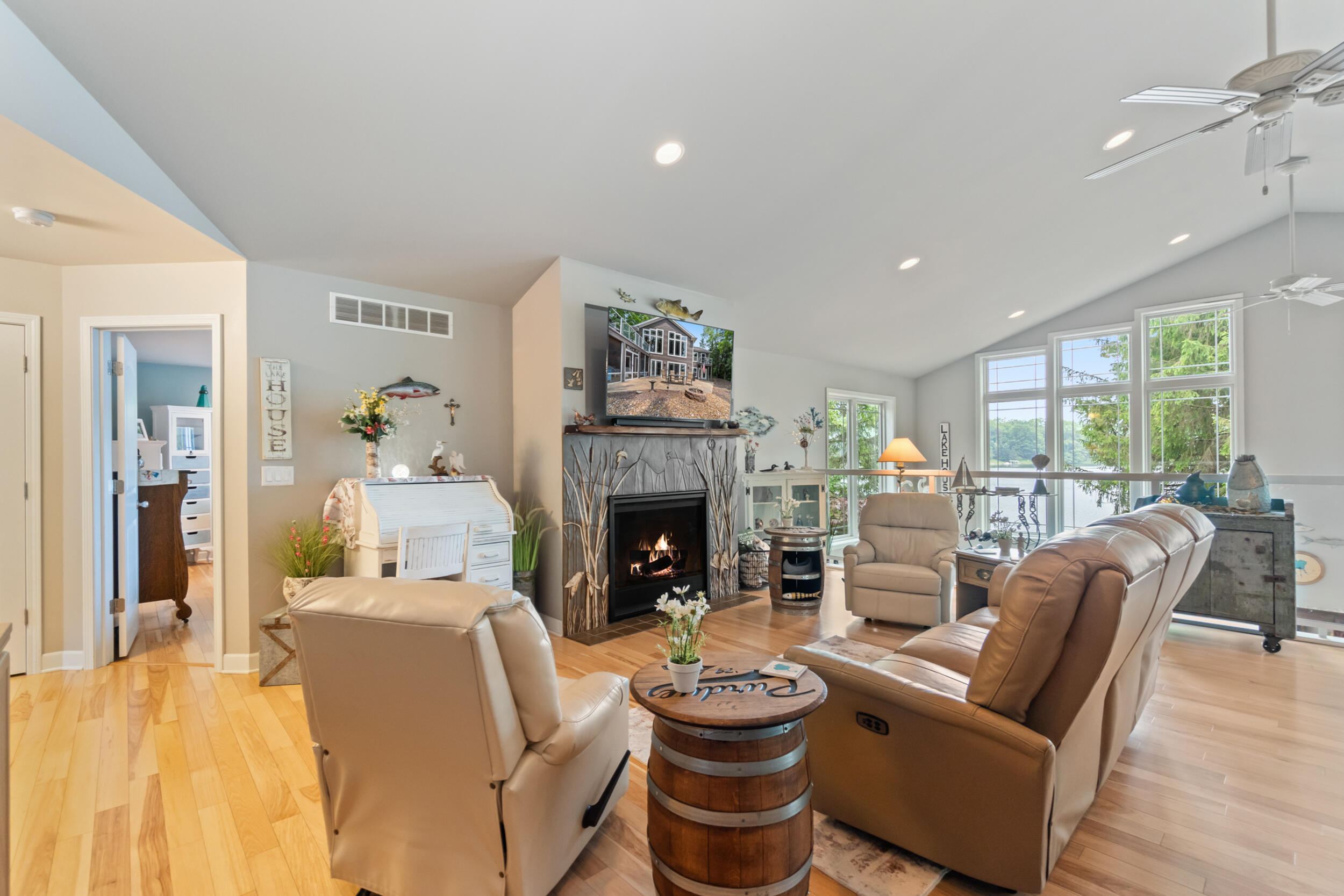 Jerome, Michigan, 49249, United States, 4 Bedrooms Bedrooms, ,3 BathroomsBathrooms,Residential,For Sale,1924396