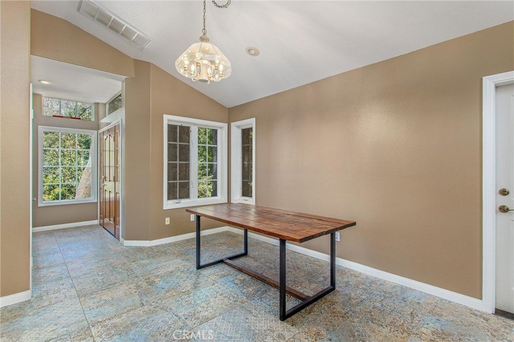 Oak Glen, California, 92399, United States, 2 Bedrooms Bedrooms, ,2 BathroomsBathrooms,Residential,For Sale,1920636